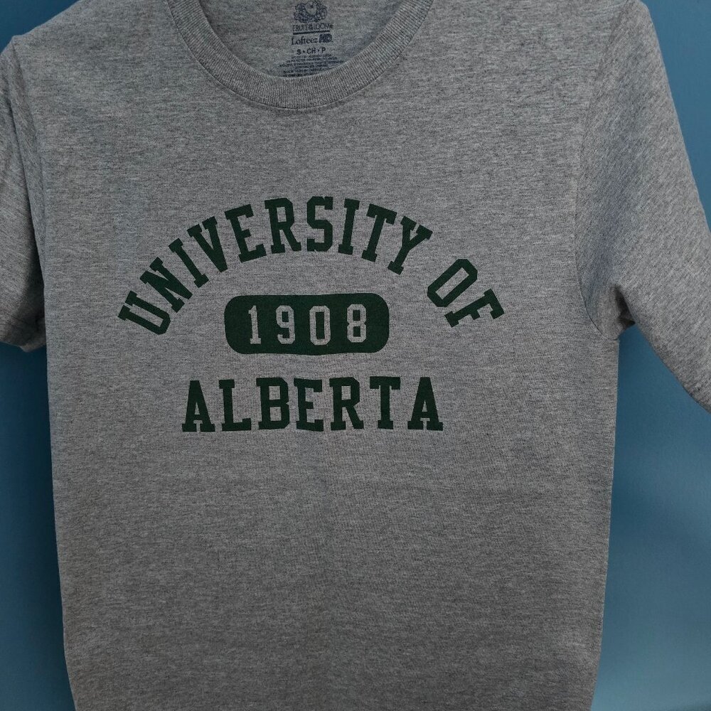 UNIVERSITY OF ALBERTA WOMENS TEES